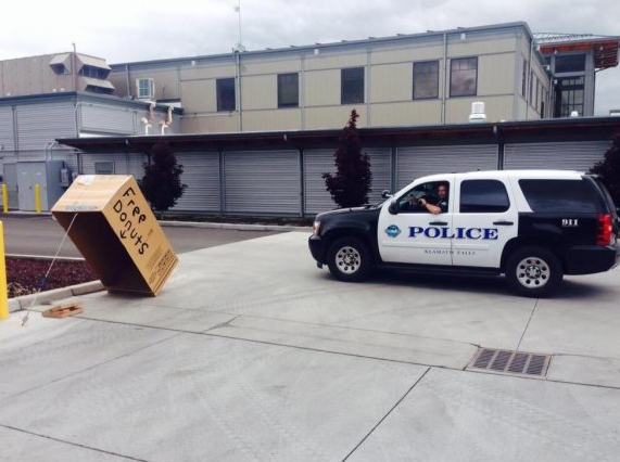 firefighters vs cops - Police Free Donuts