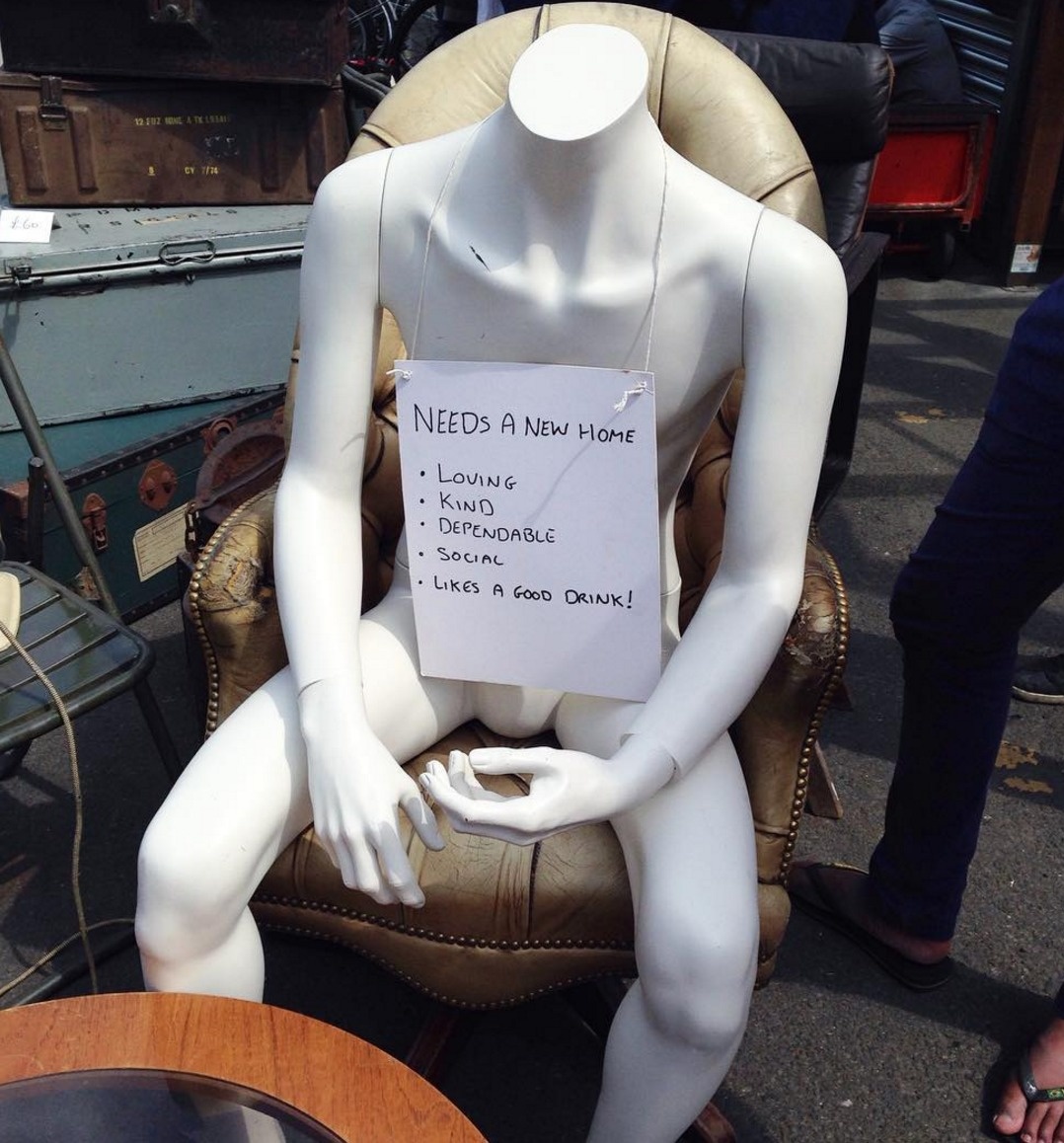 33 Items You’d Never Buy At Yard Sales