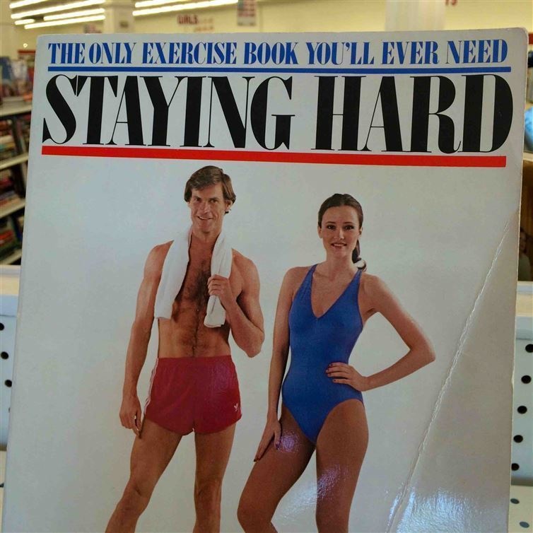 33 Items You’d Never Buy At Yard Sales