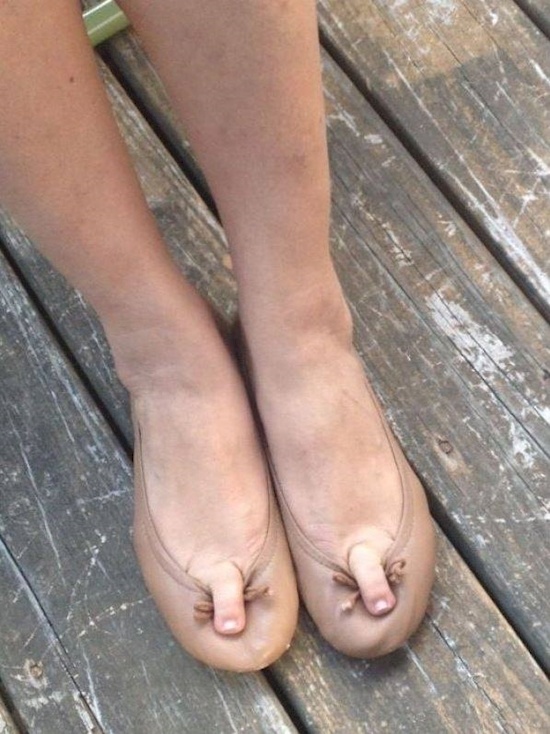 30 Photos That Will Make You Feel Abnormally Uncomfortable