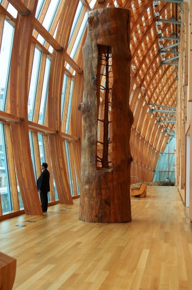 Italian artist Giuseppe Penone removed the inner rings of a tree, revealing the remaining limbs.