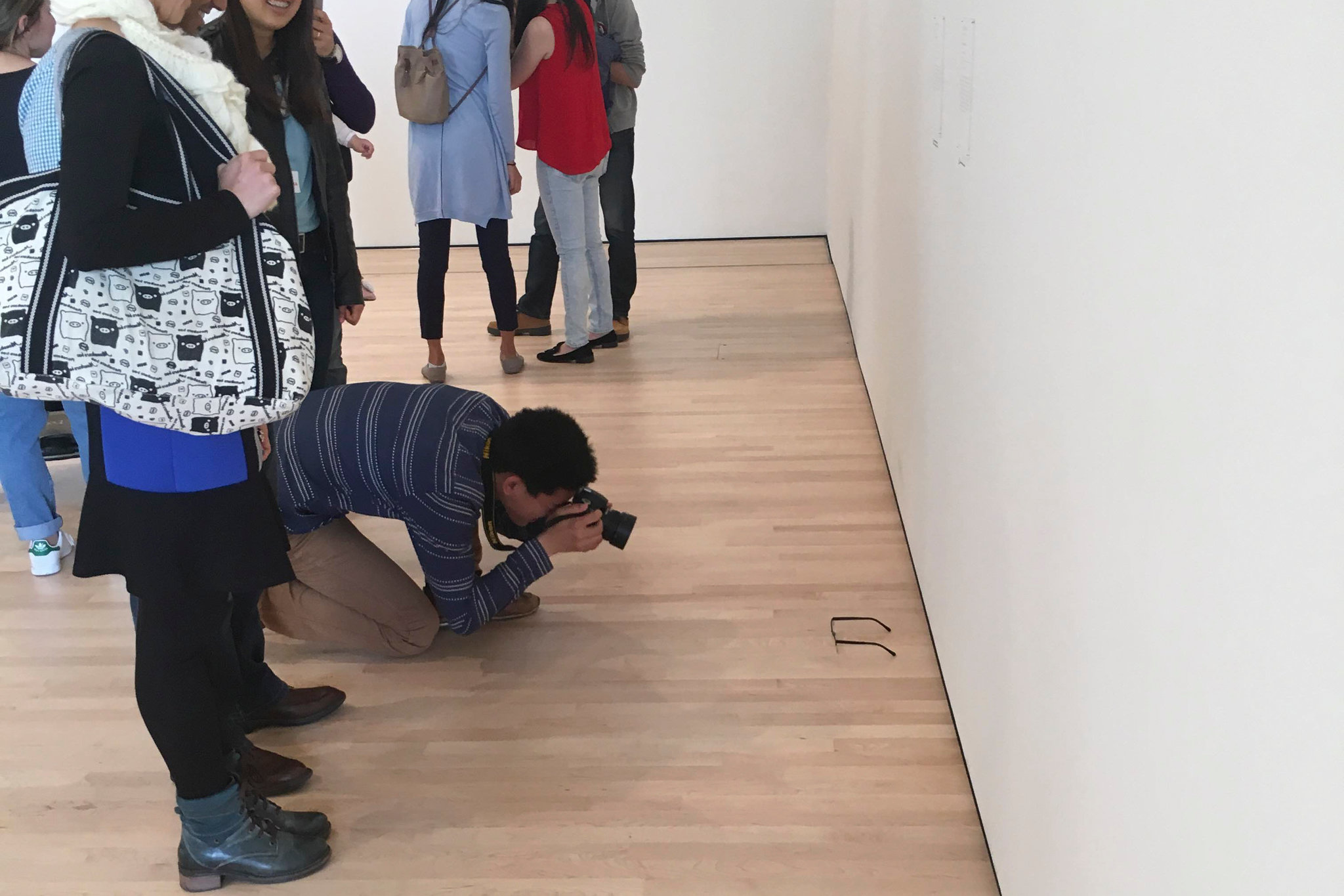 Teen Puts Glasses On Floor At Museum For Prank And An Artist Is Born