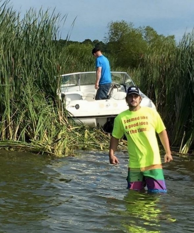 15 People Who Wore The Right Shirt At The Perfect Moment