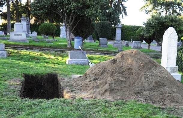 Unsurprisingly, a gravedigger is one of the least popular jobs, but this profession has been around for centuries, occurring in most cultures. In fact, even some celebrities have worked as gravediggers including former US President Abraham Lincoln and British singer Rod Stewart.