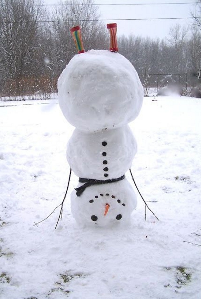 Hey, even snowmen can goof around sometimes, don't you think?