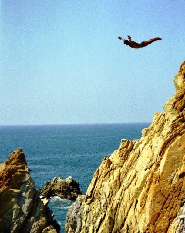 In August 2015, 27-year-old Lazaro “Laso” Schaller leapt into the record books after achieving the highest dive from a diving board and simultaneously the highest cliff jump. The fearless stuntman threw himself feet-first off a 58.8 meter (192 feet, 10 inch) rock face into a pool of water in Switzerland.