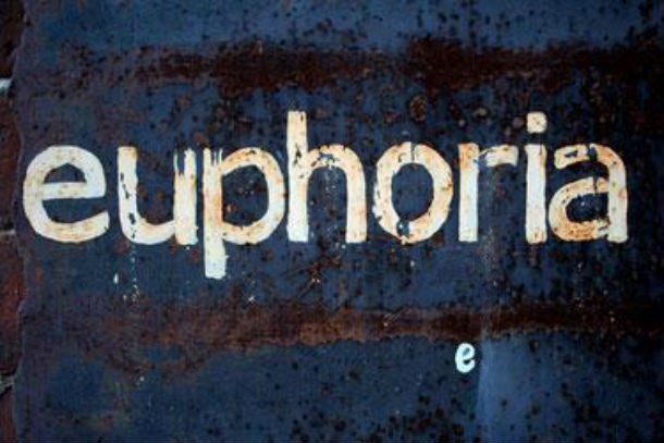 Men tend to feel the effects of cocaine faster than women and report more episodes of euphoria and dysphoria (intense bad feelings) than women do.