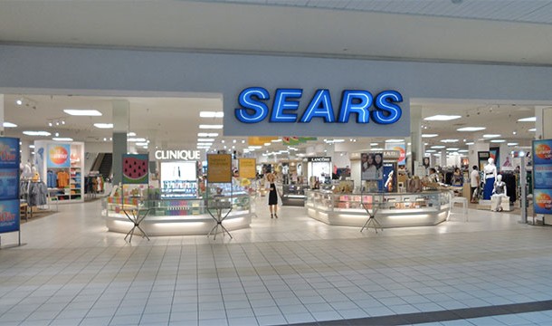 Sears. If there were any company that should have been good at getting people to buy things via an online catalog, it should have been Sears. Instead, they lost to a bookstore.