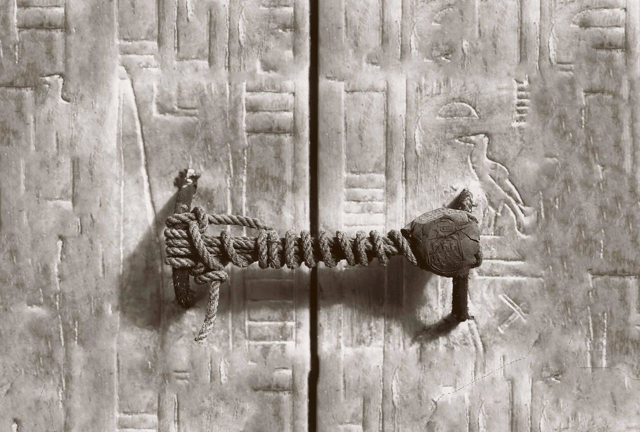 Unbroken seal on Tutankhamen’s tomb. (Year 1922) 3245 years untouched