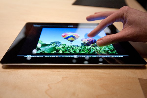 Apple’s iPad retina display is actually manufactured by Samsung.