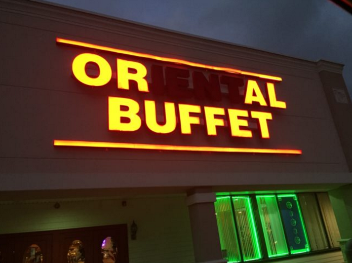 Neon Signs That Had One Job And Failed Miserably