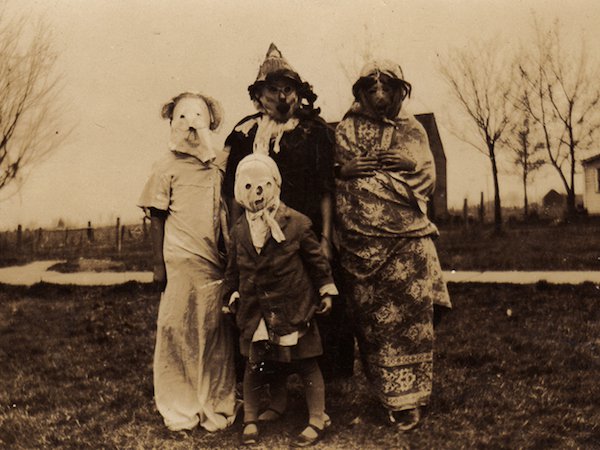 Freaky vintage halloween costumes are serious nightmare fuel