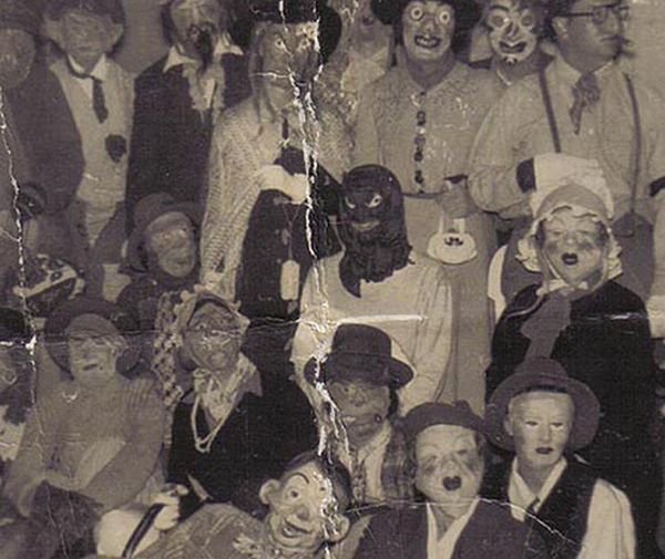 Freaky vintage halloween costumes are serious nightmare fuel