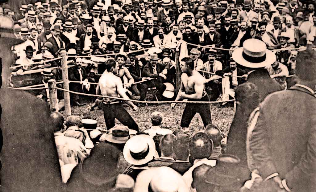 The last ever heavyweight prize fight in which the fighters went bare knuckle was between Jake Kilrain and John L Sullivan. Kilrain believed he could gradually wear out Sullivan but his trainer threw in the towel at the start of the 76th round, believing he would die if the fight continued.
