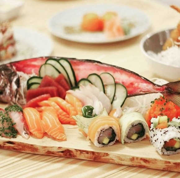 People all over the world love salmon sushi. Japan perfected it into a great meal but most people don't realize that Norway actually introduced it to them.