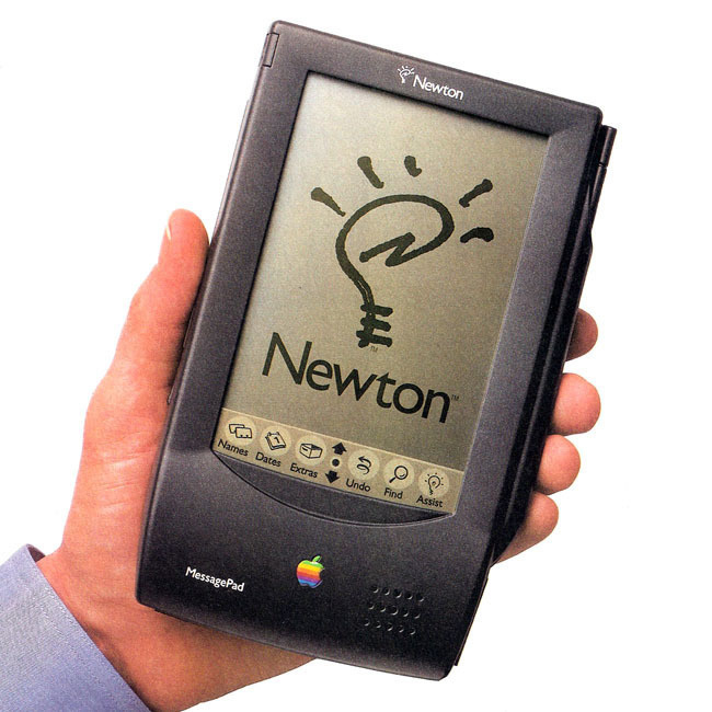 Did you know that before the Apple Store existed, There were unofficial Apple stores that were called Newton?