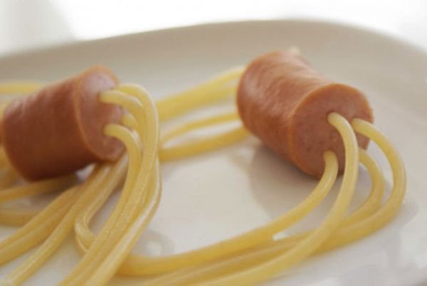 Spaghetti Hot Dogs