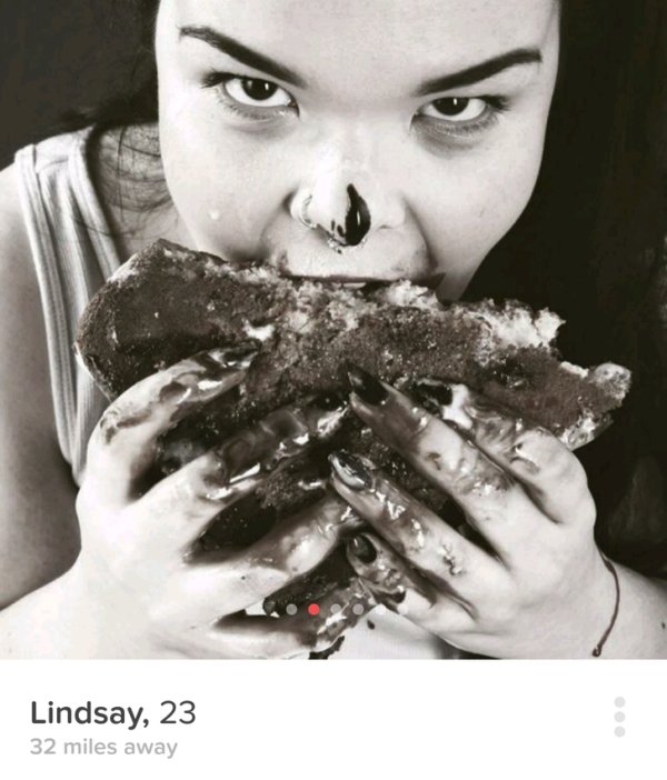 Tinder profiles that are full of WTF