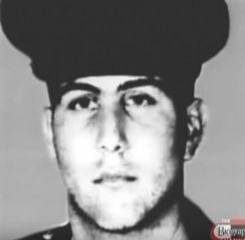 In 1971, Berkowitz joined the U.S. Army at the age of 18 and served in South Korea. He was discharged in 1974 and returned to New York. This is when his adopted father, Nathan, told him that his birth mother hadn't actually died. The young man decided to find his birth parents.