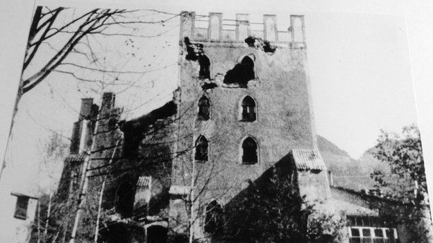 Days after Hitler’s suicide a group of American soldiers, French prisoners, German soldiers defended an Austrian castle against an SS division. This was the only time Germans and Allies fought together in World War II