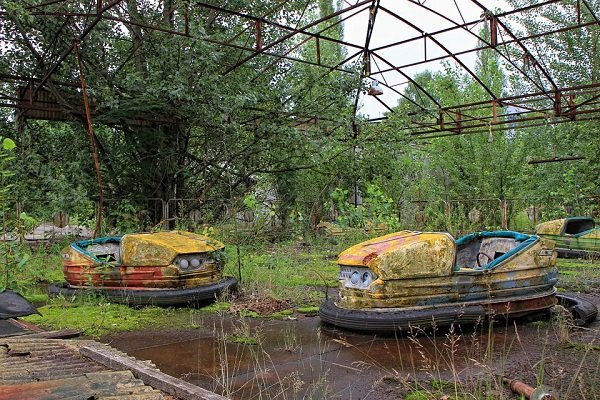 Abandoned city of Pripyat.
There’s not much that is more creepy than an abandoned city. Pripyat, Ukraine, was filled with the hustle and bustle of over 50,000 people until it was evacuated after the Chernobyl disaster.