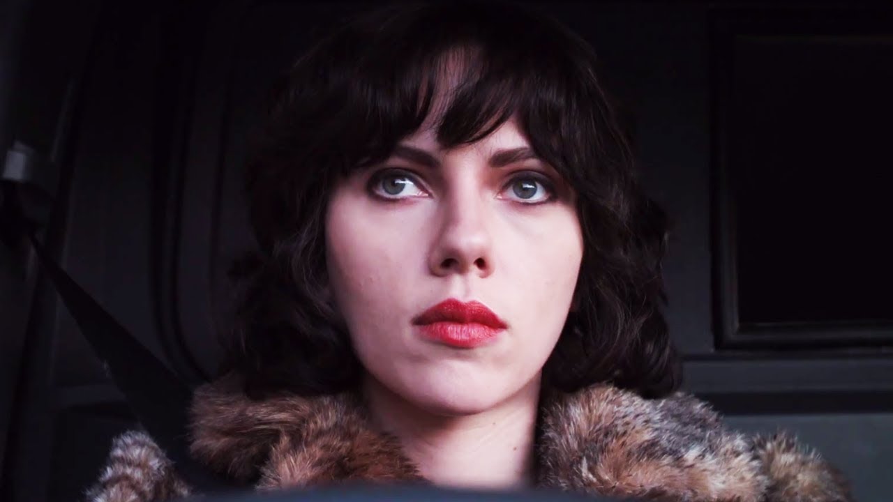 Scarlett Johansson really approached random men while filming Under the Skin (2013), asking them “Are you single? What are you doing tonight?” and offering them a lift. None of them were actors and some of the footage ended up in the film.