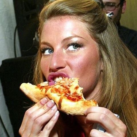 Celebs eating food to make you feel better about yourself