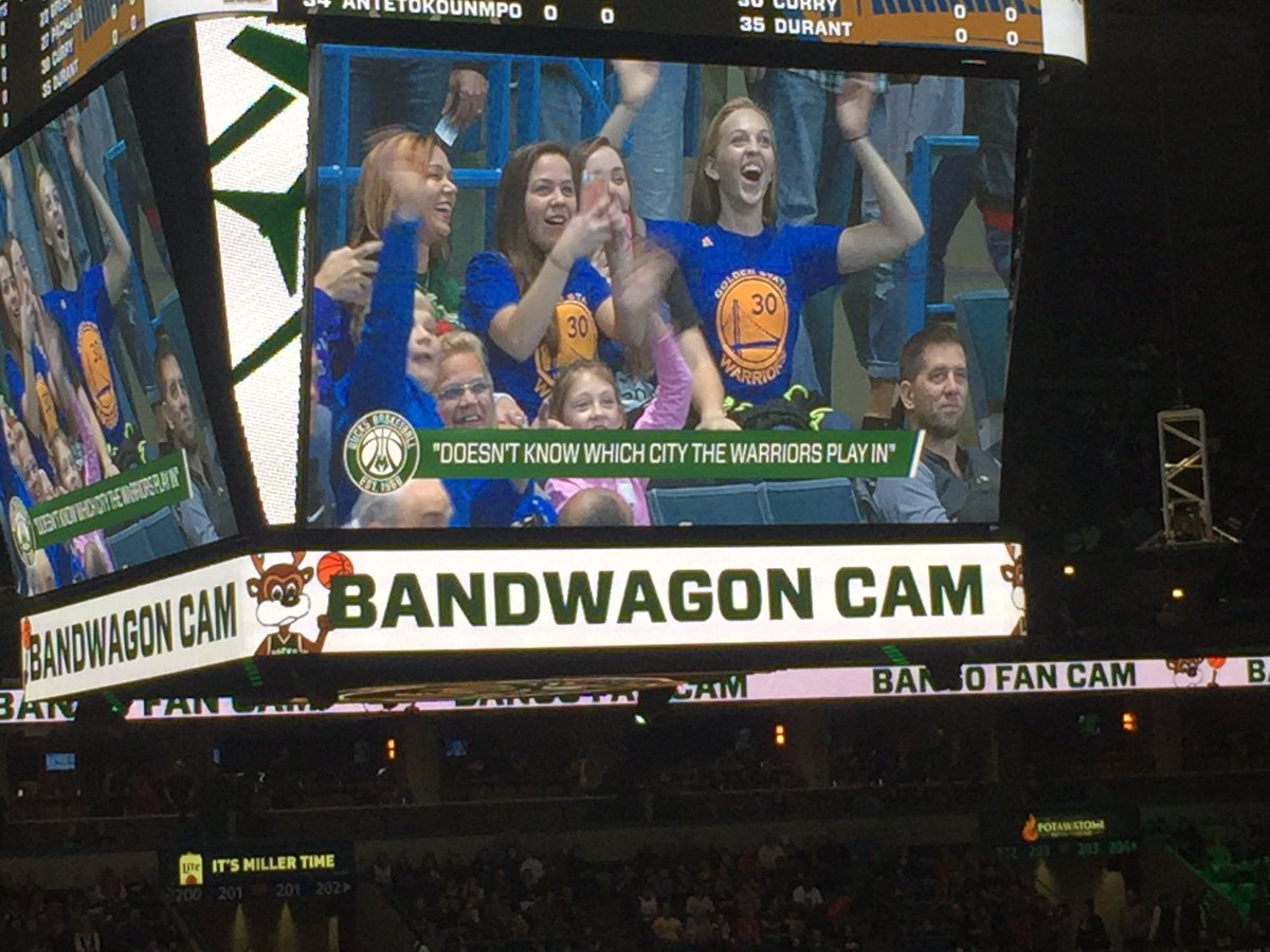 Bucks with the jumbotron roast