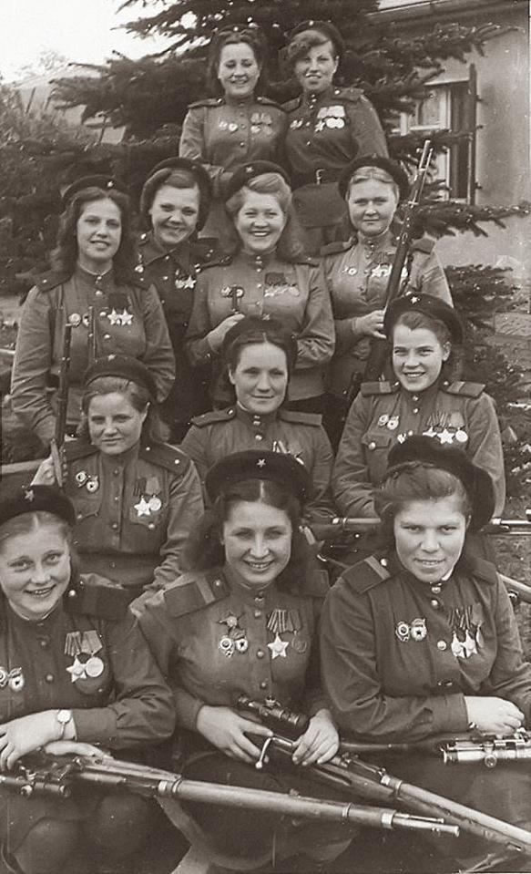 775 confirmed kills in one photo. Female snipers squad of Soviet Army