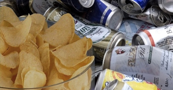 Two trucks, one carrying beer and the other hauling chips, collided in Florida in March 2016 littering the highway with the stuff that dreams are made of. The crash between the tractor trailer transporting Busch beer and the box truck filled with Frito-Lay products occurred on Interstate 95 in Brevard County. No word on whether or not couch potatoes attempted to gather up the precious bounty themselves, but it was eventually cleaned up and hauled to a landfill by officials.