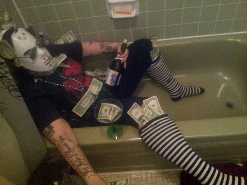 17 New Year's Eve Partiers That Had Just A Little Too Much Fun