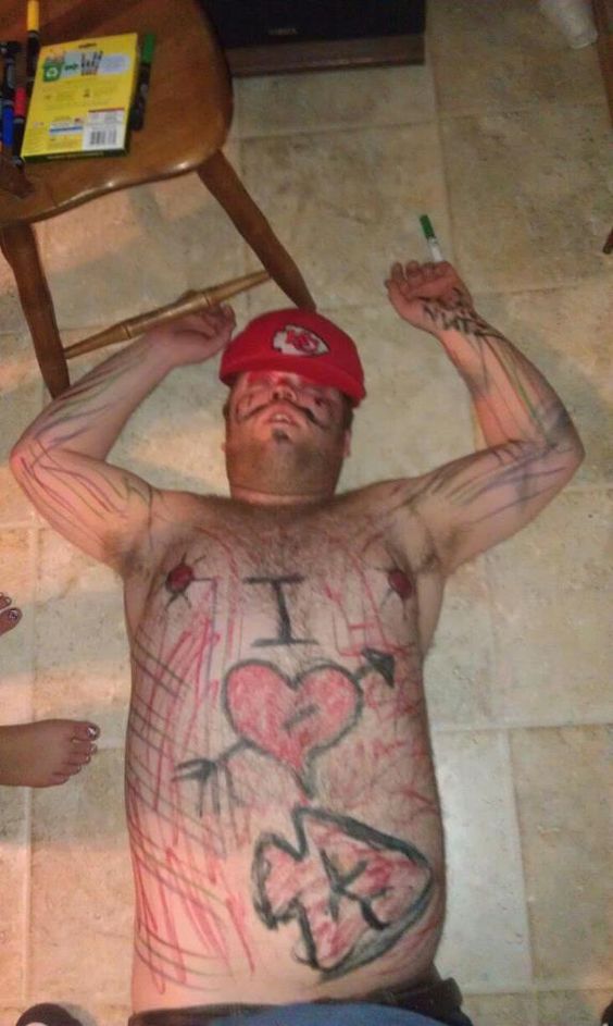 17 New Year's Eve Partiers That Had Just A Little Too Much Fun