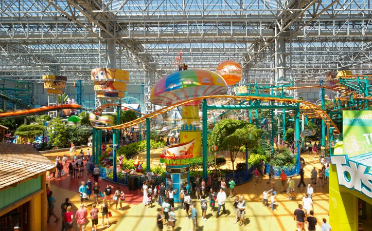 Mall of America.
The largest mall in the US opened its doors in Bloomington, Minnesota on August 11th. It covers 2.7 million square feet, has 400 stores, 14 movie theaters, seven restaurants, five dance clubs and 31,000 trees and shrubs.