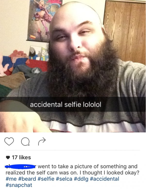 12 Supposedly 'Accidental' Selfies That Aren't Fooling Anyone