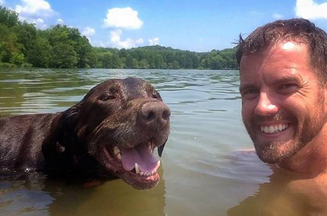 Guy Takes His Terminally Ill Dog On A Farewell Trip Of A Lifetime