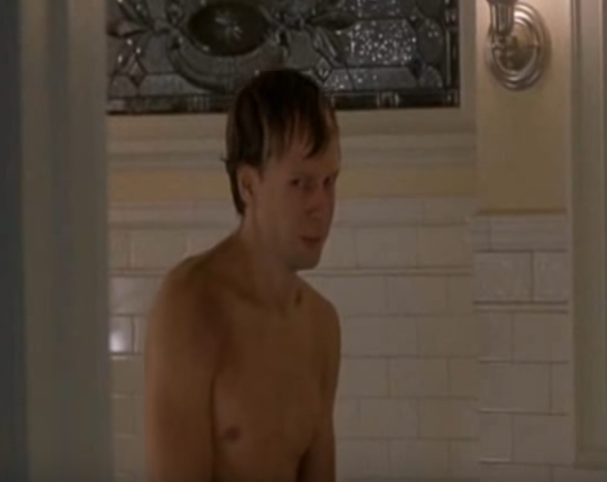 Donnie Wahlberg lost 43 pounds to play Vincent Grey in The Sixth Sense, a role which had less than 3 minutes of screen time, to prove to people that he was serious about acting.