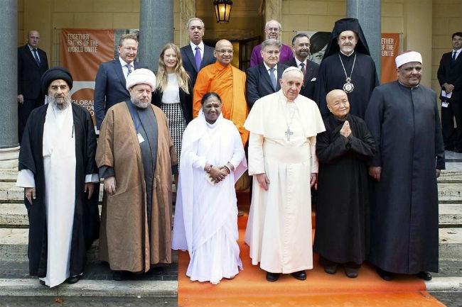 Pope Francis meeting with religious leaders of many faiths from around the world, 2014