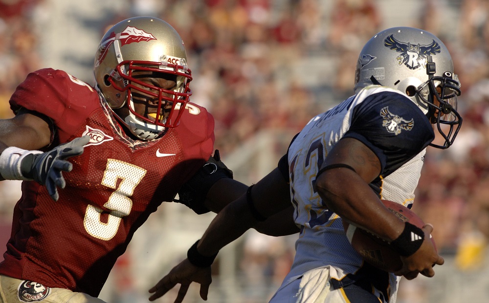 Rhodes Scholar Myron Rolle Went From NFL To Neurosurgeon.

Myron Rolle was once rated by ESPN as the #1 football recruit in the United States back in 2006, but now the footballer is transitioning into a completely different career. The athlete retired early from a successful NFL career to become a neurosurgeon.
Rolle was so sure of his medical future that he Rolle decided to delay his entering the NFL draftafter graduating from Florida State Univerisity for a whole year to study medicine in Oxford, England. The baller was later named a finalist for a Rhodes scholarship during his academic tenure in England.