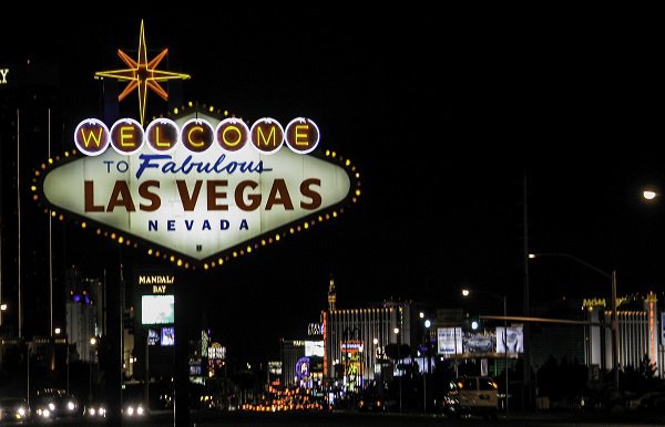 The circles around the word ‘welcome on the Vegas sign are supposed to represent silver dollars.