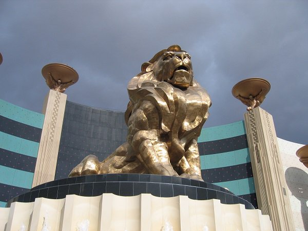 Weighing in at at 50 tons, the bronze lion outside of the MGM Grand is the largest bronze sculpture in the country.