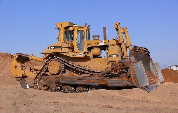 Vegas has a heavy equipment playground that allows you to drive bulldozers for kicks.
