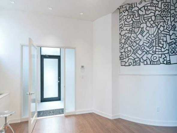 Rare Mural - A mural by Keith Haring in the seventies was found in a home. It turns out that the home used to be a property of the Visual School of Art in Manhattan when Haring painted the mural.
