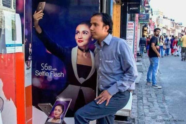 funny jokes for single boys - Mony 56S Selfie Flash Siddhartha Paul