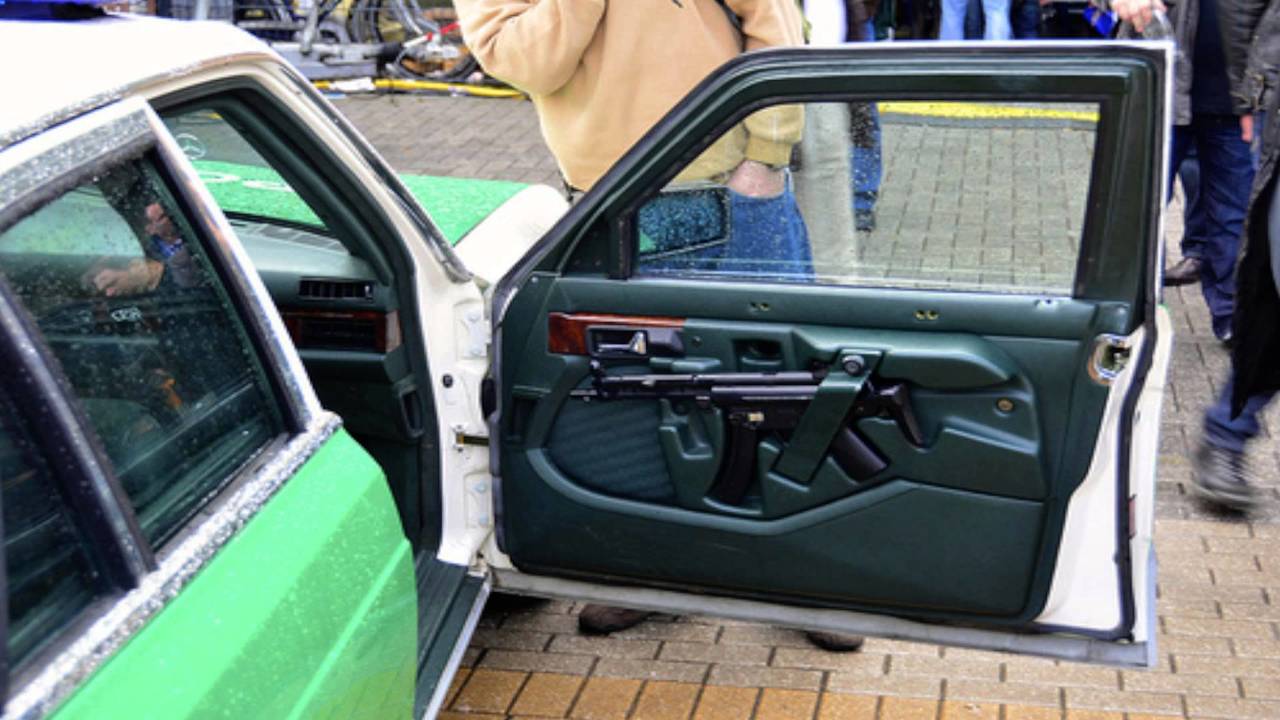 German Police Car from the seventies, with a MP5