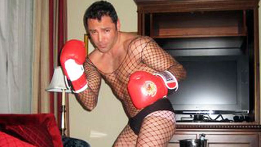 This is how Oscar De La Hoya likes to party.

The now retired boxer, Oscar De La Hoya, was at the centre of a huge scandal back in 2007— publicly admitting to cheating on his wife, using cocaine and cross-dressing during a TV interview where he spoke about his ongoing struggle with drug and alcohol abuse. Pictures of De La Hoya cross-dressing in women’s fishnet body tights and stilettos were leaked online and he later admitted that the photos were taken of him during a substance-fueled escapade with model Milana Dravnel.