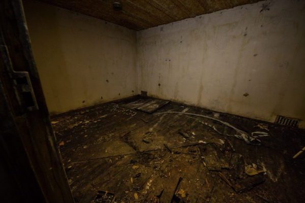 According to Marc, he surmises that this room belonged to the Fuhrer himself. Looks like a bag full of crazy now, can’t imagine what it looked like then.