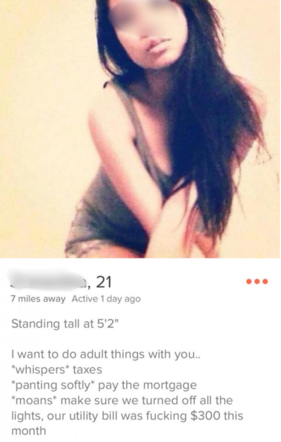 10 Entertaining Tinder Profiles Worth A Swipe