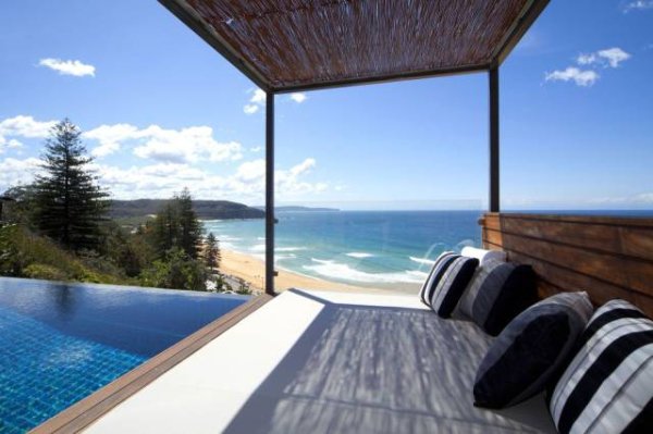 australian houses by the beach