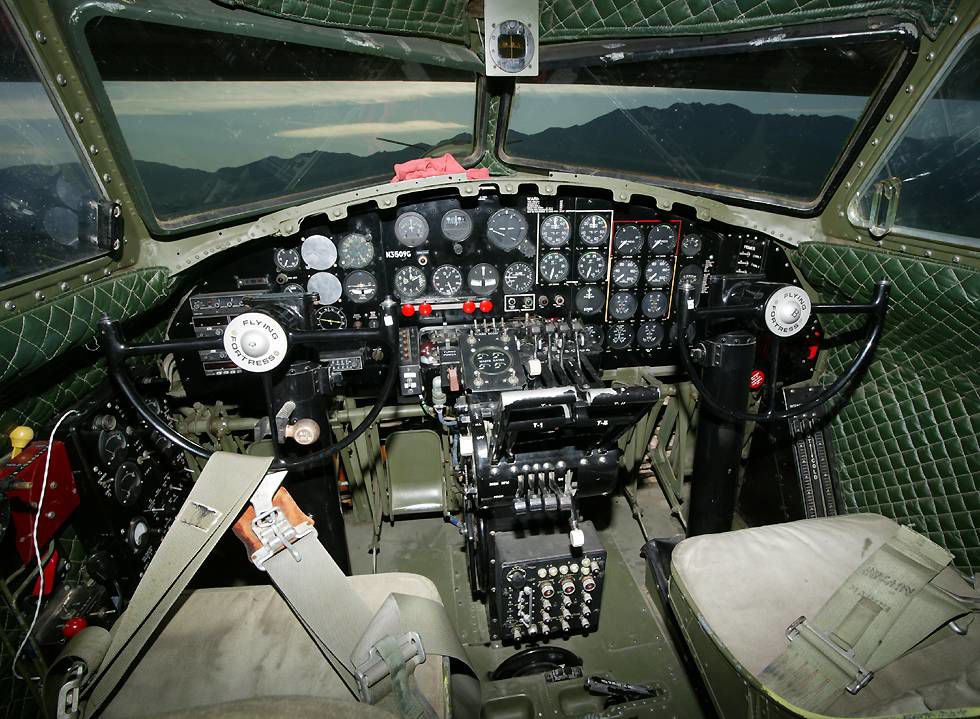 B-17 Flying Fortress Cockpit