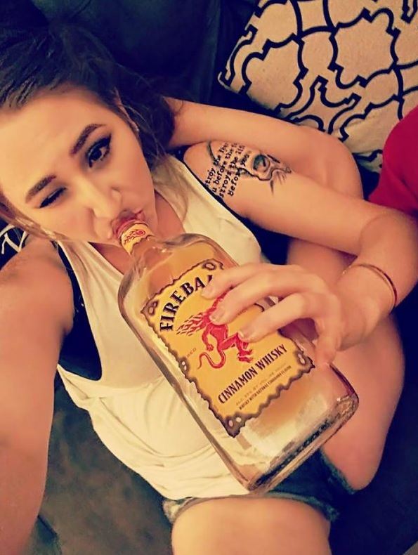 15 Trashy People Who Give No F*cks About Keepin' It Classy